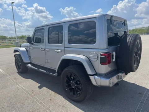 More photos of 2020 Jeep Wrangler Unlimited Sahara High Altitude at Braden Cadillac GMC, OH