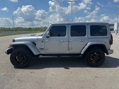 More photos of 2020 Jeep Wrangler Unlimited Sahara High Altitude at Braden Cadillac GMC, OH