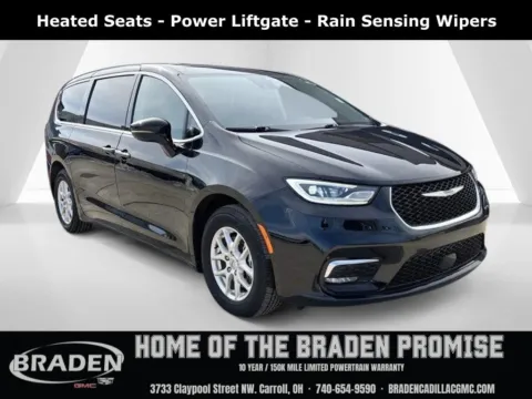 Black 2024 Chrysler Pacifica Touring L for sale in Carroll, OH