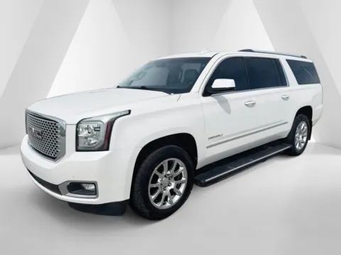Another view of 2016 GMC Yukon XL Denali for sale in Carroll, OH at Braden Cadillac GMC