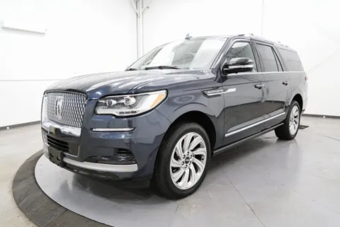 Another view of 2024 Lincoln Navigator L Reserve for sale in Carroll, OH at Braden Cadillac GMC