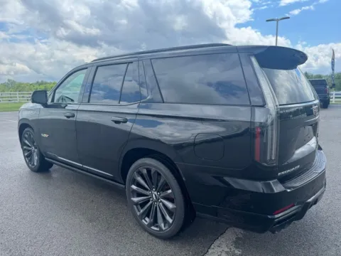 More photos of 2026 Cadillac Escalade V-Series at Braden Cadillac GMC, OH