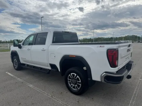 More photos of 2022 GMC Sierra 2500HD SLE at Braden Cadillac GMC, OH