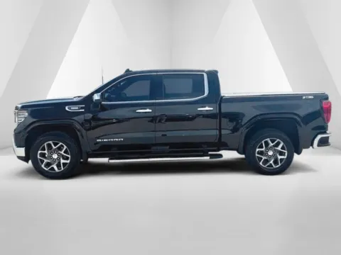 More photos of 2022 GMC Sierra 1500 SLT at Braden Cadillac GMC, OH