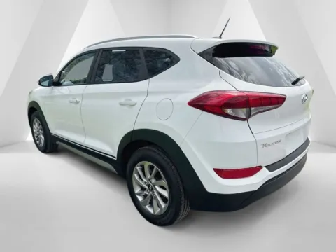 More photos of 2017 Hyundai Tucson SE at Braden Cadillac GMC, OH