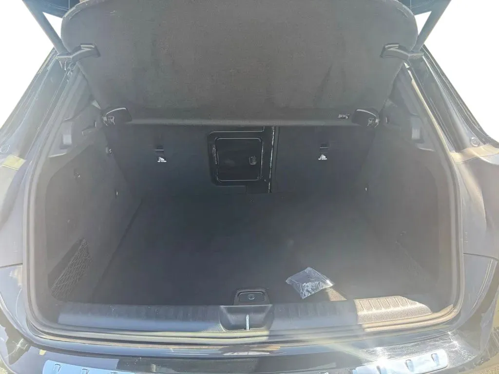 Mercedes-Benz GLA photo 34