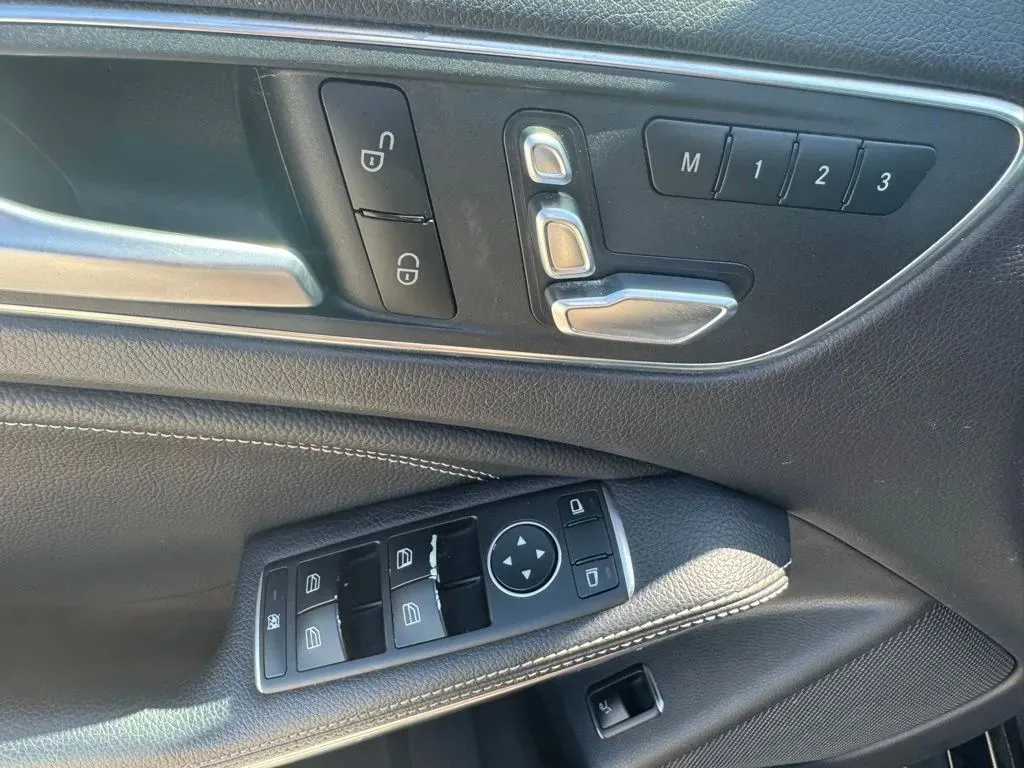Mercedes-Benz GLA photo 13