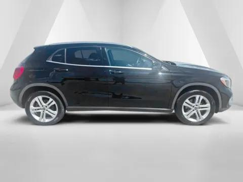 More photos of 2018 Mercedes-Benz GLA 250 at Braden Cadillac GMC, OH