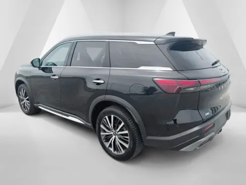 More photos of 2024 INFINITI QX60 Sensory at Braden Cadillac GMC, OH