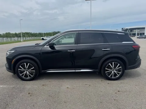 More photos of 2024 INFINITI QX60 Sensory at Braden Cadillac GMC, OH