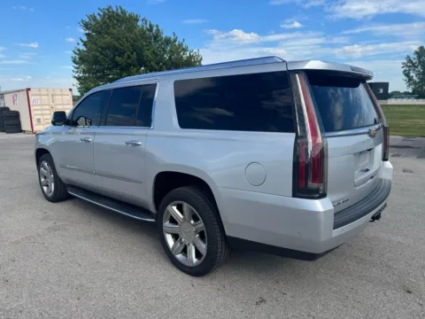 More photos of 2019 Cadillac Escalade ESV Luxury at Braden Cadillac GMC, OH