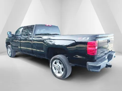 More photos of 2018 Chevrolet Silverado 2500HD LT at Braden Cadillac GMC, OH