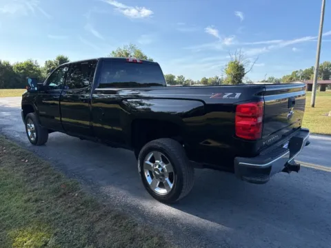 More photos of 2018 Chevrolet Silverado 2500HD LT at Braden Cadillac GMC, OH