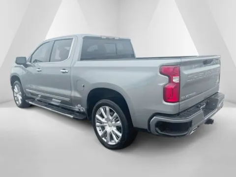 More photos of 2025 Chevrolet Silverado 1500 High Country at Braden Cadillac GMC, OH