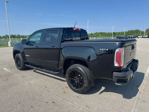 More photos of 2022 GMC Canyon Elevation at Braden Cadillac GMC, OH