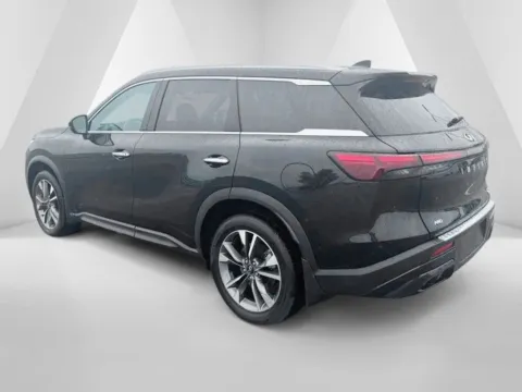 More photos of 2025 INFINITI QX60 LUXE at Braden Cadillac GMC, OH