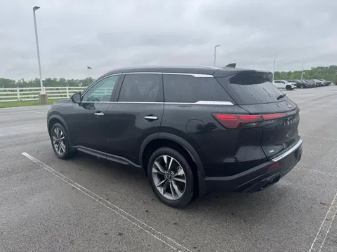 More photos of 2025 INFINITI QX60 LUXE at Braden Cadillac GMC, OH
