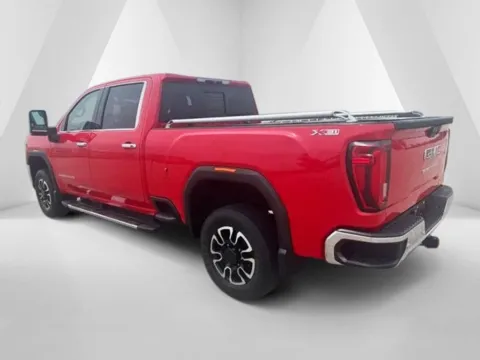 More photos of 2020 GMC Sierra 2500HD SLT at Braden Cadillac GMC, OH