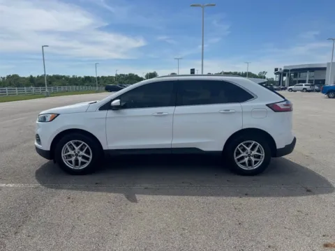 More photos of 2023 Ford Edge SEL at Braden Cadillac GMC, OH