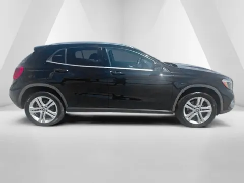 More photos of 2021 Mercedes-Benz GLA 250 at Braden Cadillac GMC, OH