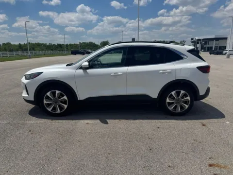 More photos of 2024 Ford Escape Platinum at Braden Cadillac GMC, OH
