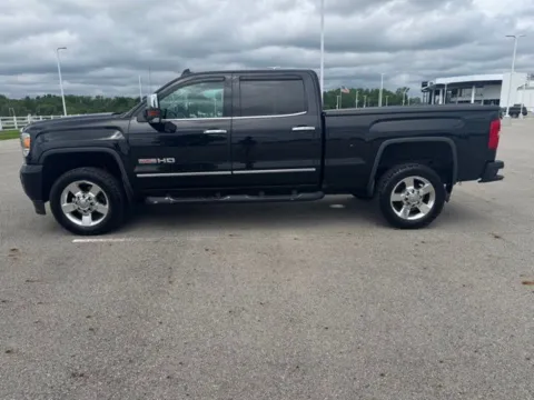 More photos of 2016 GMC Sierra 2500HD SLT at Braden Cadillac GMC, OH