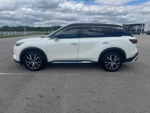 More photos of 2023 INFINITI QX60 Autograph at Braden Cadillac GMC, OH