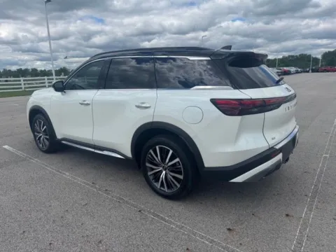 More photos of 2023 INFINITI QX60 Autograph at Braden Cadillac GMC, OH
