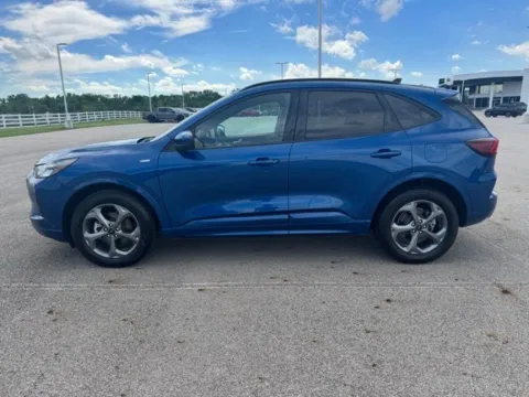 More photos of 2023 Ford Escape Hybrid ST-Line Select at Braden Cadillac GMC, OH