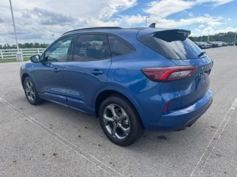 More photos of 2023 Ford Escape Hybrid ST-Line Select at Braden Cadillac GMC, OH