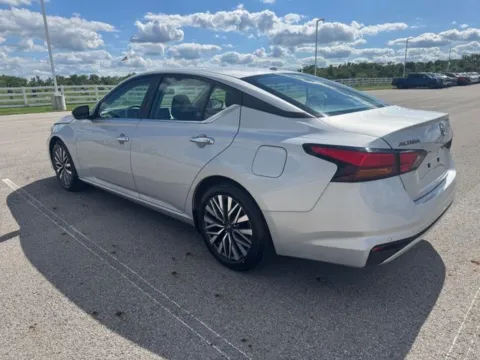More photos of 2024 Nissan Altima 2.5 SV at Braden Cadillac GMC, OH