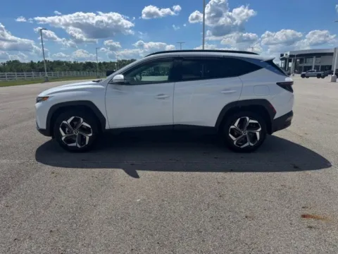 More photos of 2022 Hyundai Tucson Limited at Braden Cadillac GMC, OH
