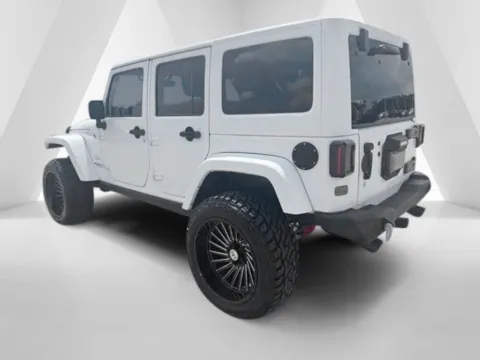 More photos of 2015 Jeep Wrangler Unlimited Sahara at Braden Cadillac GMC, OH