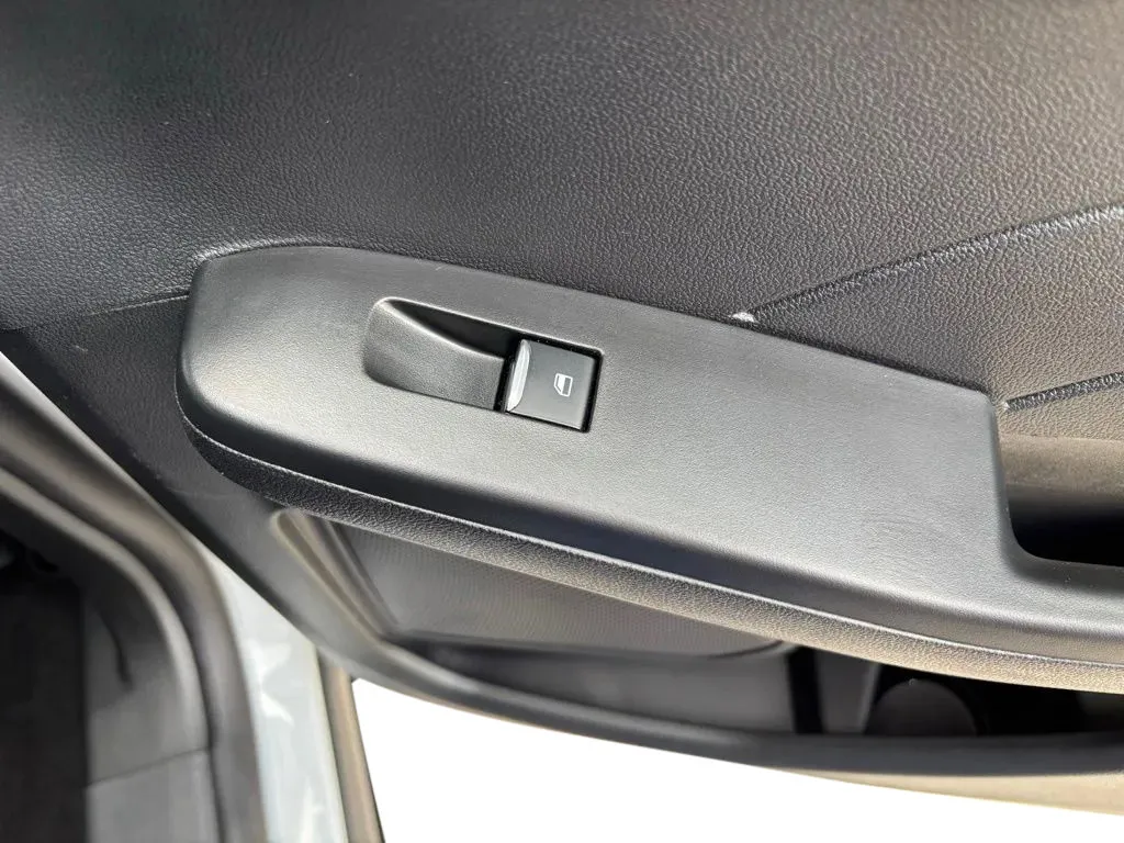 Ford Escape photo 25
