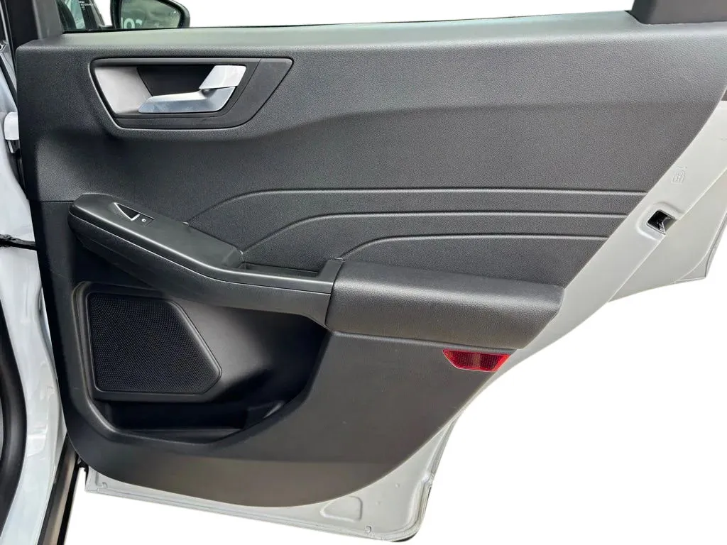 Ford Escape photo 24
