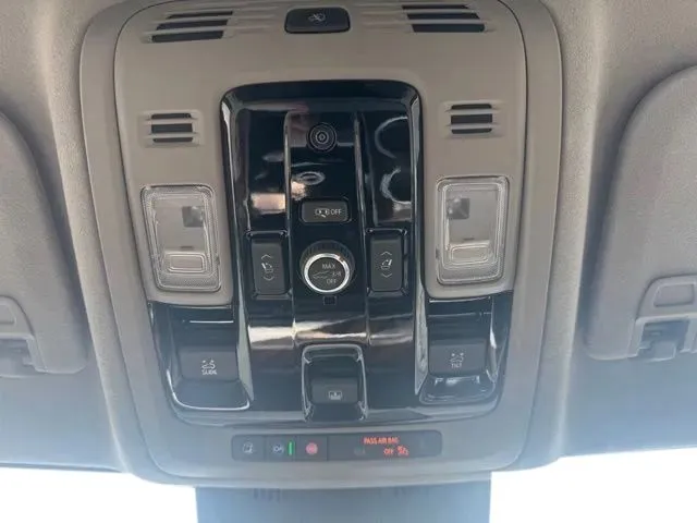 2026 Cadillac Escalade Platinum Luxury - Photo 35