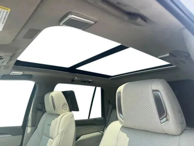 2026 Cadillac Escalade Platinum Luxury - Photo 11