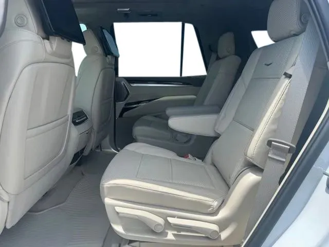 2026 Cadillac Escalade Platinum Luxury - Photo 18