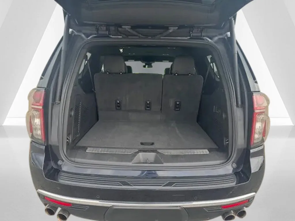 Chevrolet Suburban photo 31