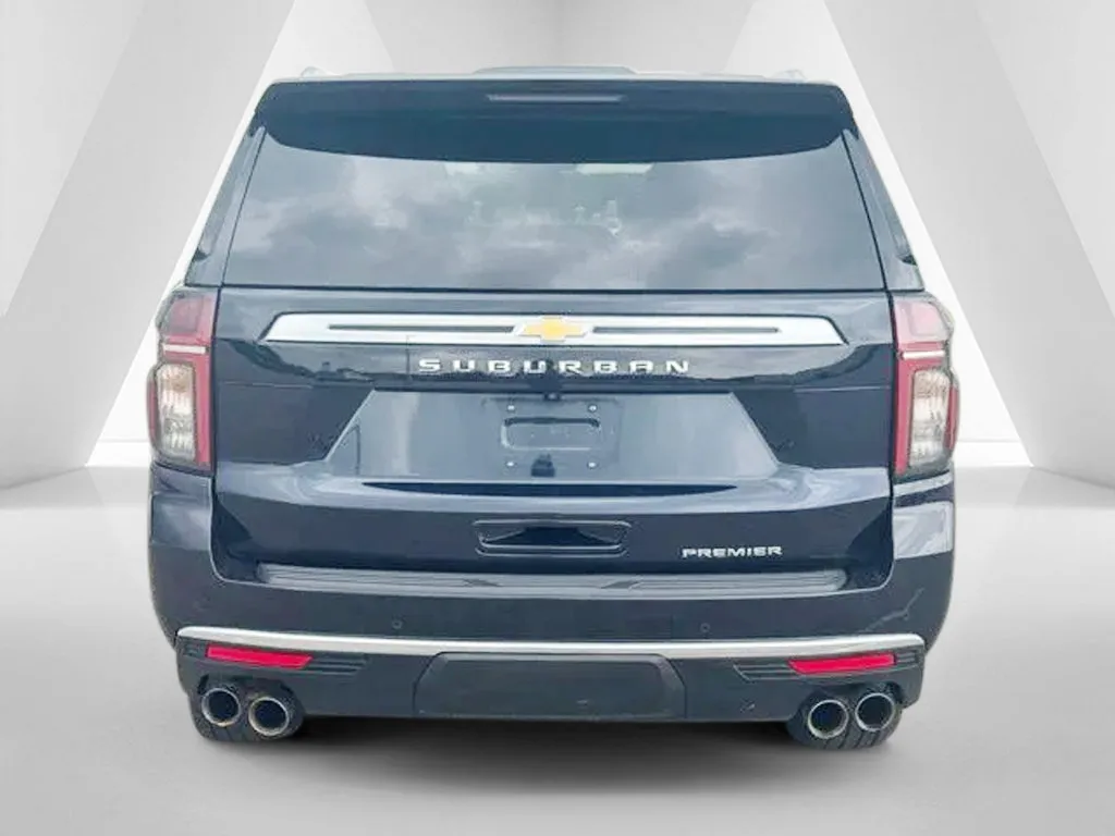 Chevrolet Suburban photo 6