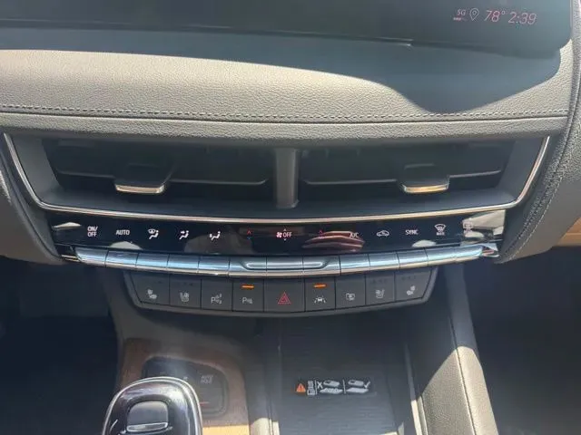 Cadillac CT5 photo 27