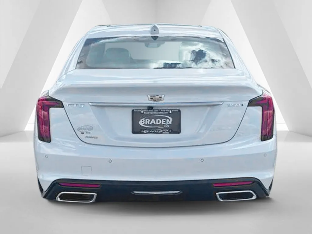 Cadillac CT5 photo 6