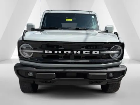 Photos of 2022 Ford Bronco Outer Banks for sale in Carroll, OH at Braden Cadillac GMC