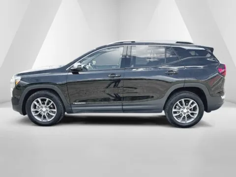 More photos of 2024 GMC Terrain SLT at Braden Cadillac GMC, OH