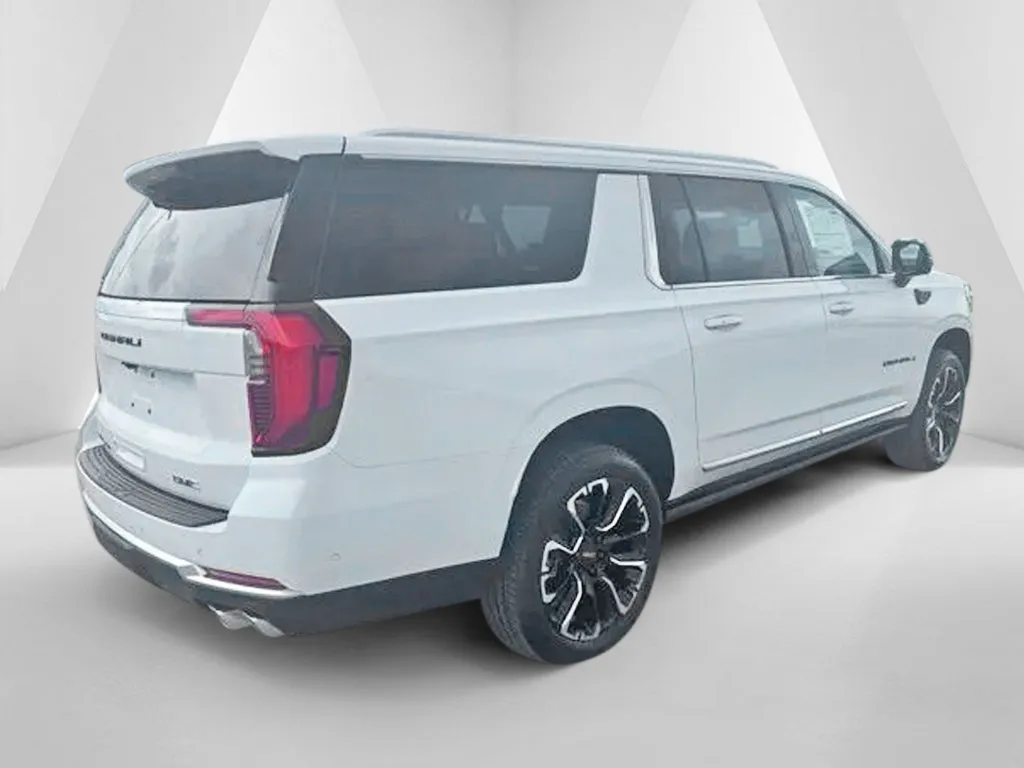 GMC Yukon XL photo 7