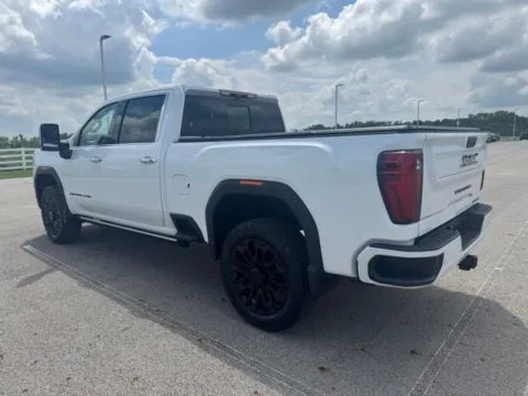 More photos of 2026 GMC Sierra 2500HD Denali Ultimate at Braden Cadillac GMC, OH