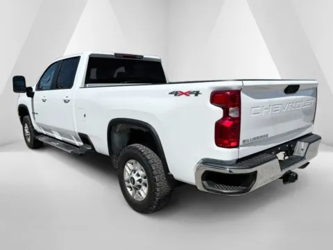 More photos of 2023 Chevrolet Silverado 2500HD LT at Braden Cadillac GMC, OH
