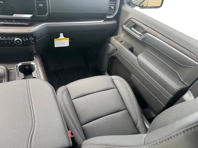 GMC Sierra photo 20