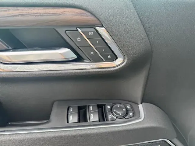 2026 GMC Sierra 1500 SLT - Photo 12