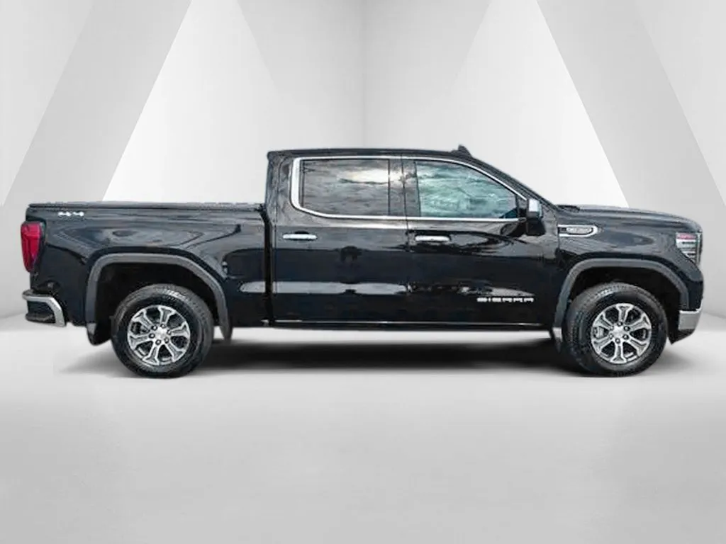 2026 GMC Sierra 1500 SLT - Photo 8